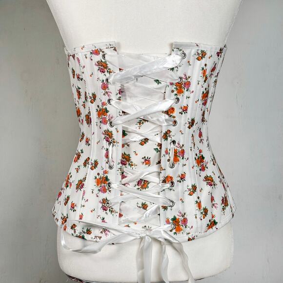 Corset Story Overbust Corset in White Floral Print | 6 - Picture 3 of 11